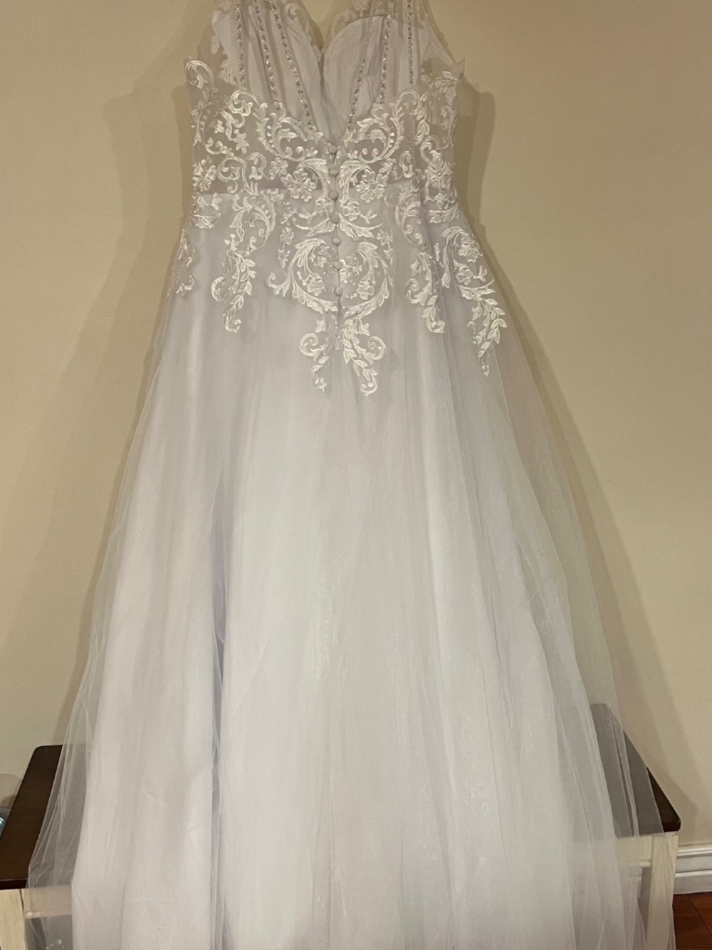 Plus size wedding dress - Picture 4 of 8
